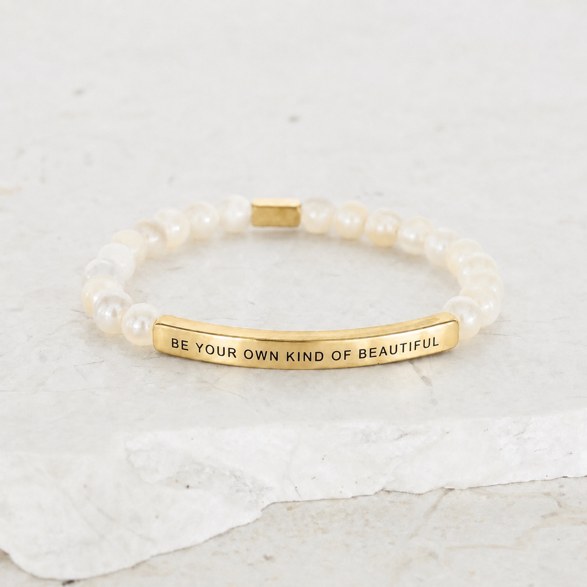 Pearl beaded bracelet