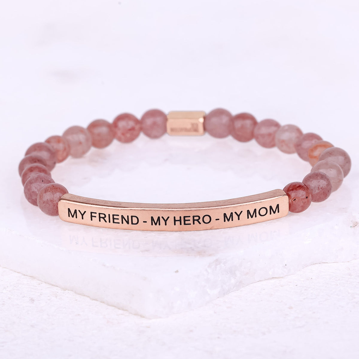 Mom gift bracelet featuring inspirational message