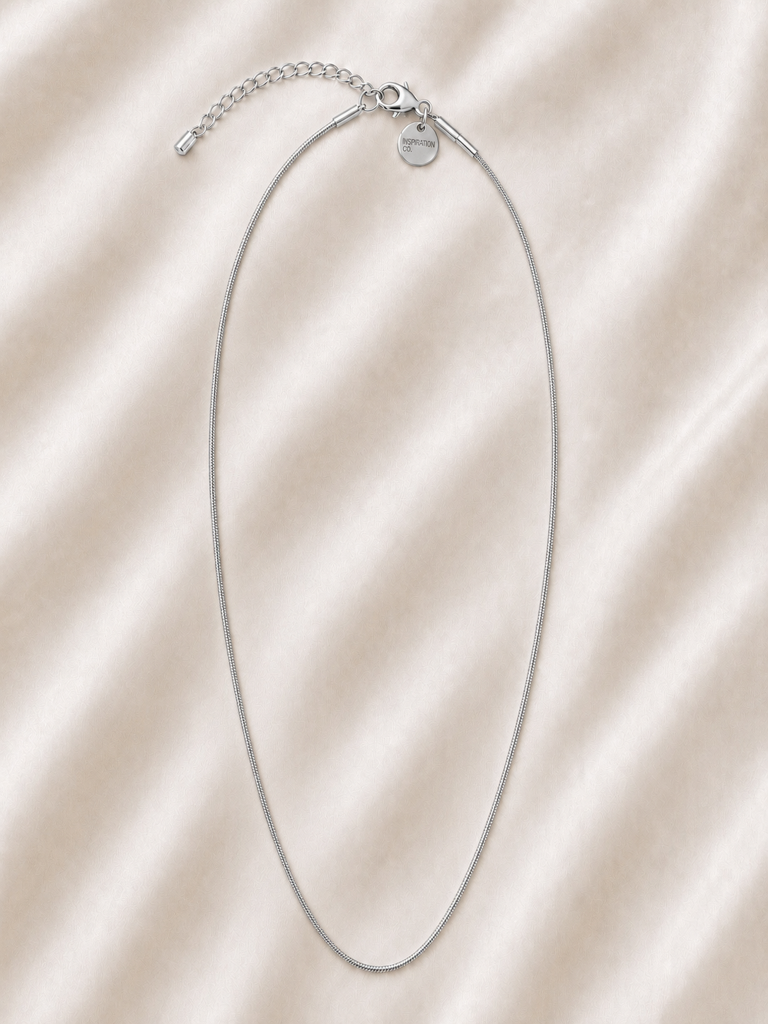 POLE CHAIN NECKLACE