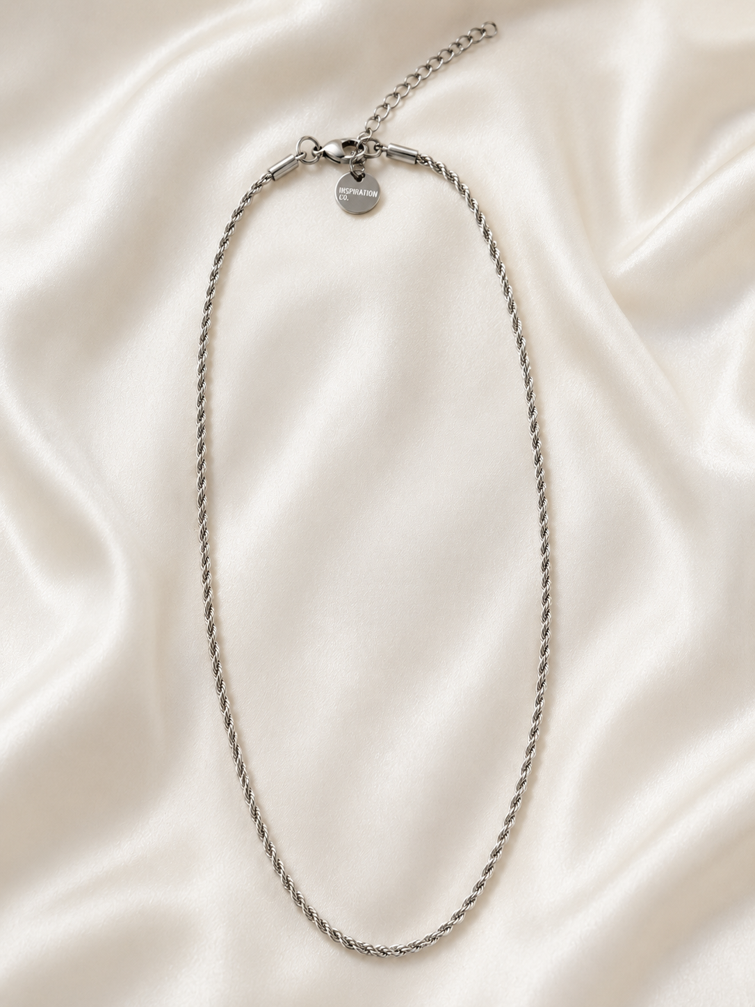 TWISTED CHAIN NECKLACE