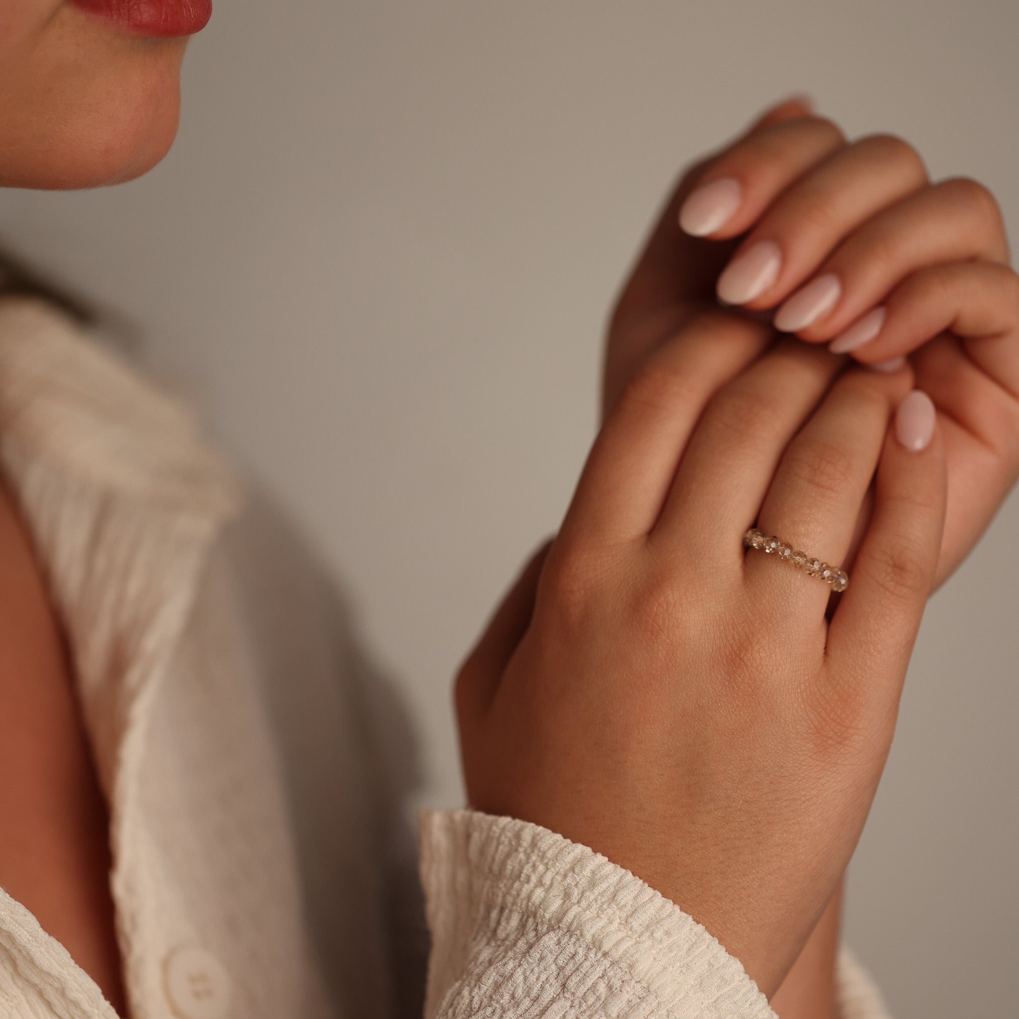 EARTHSTONE STRETCH RING - CHAMPAGNE CRYSTAL - Inspiration Co.