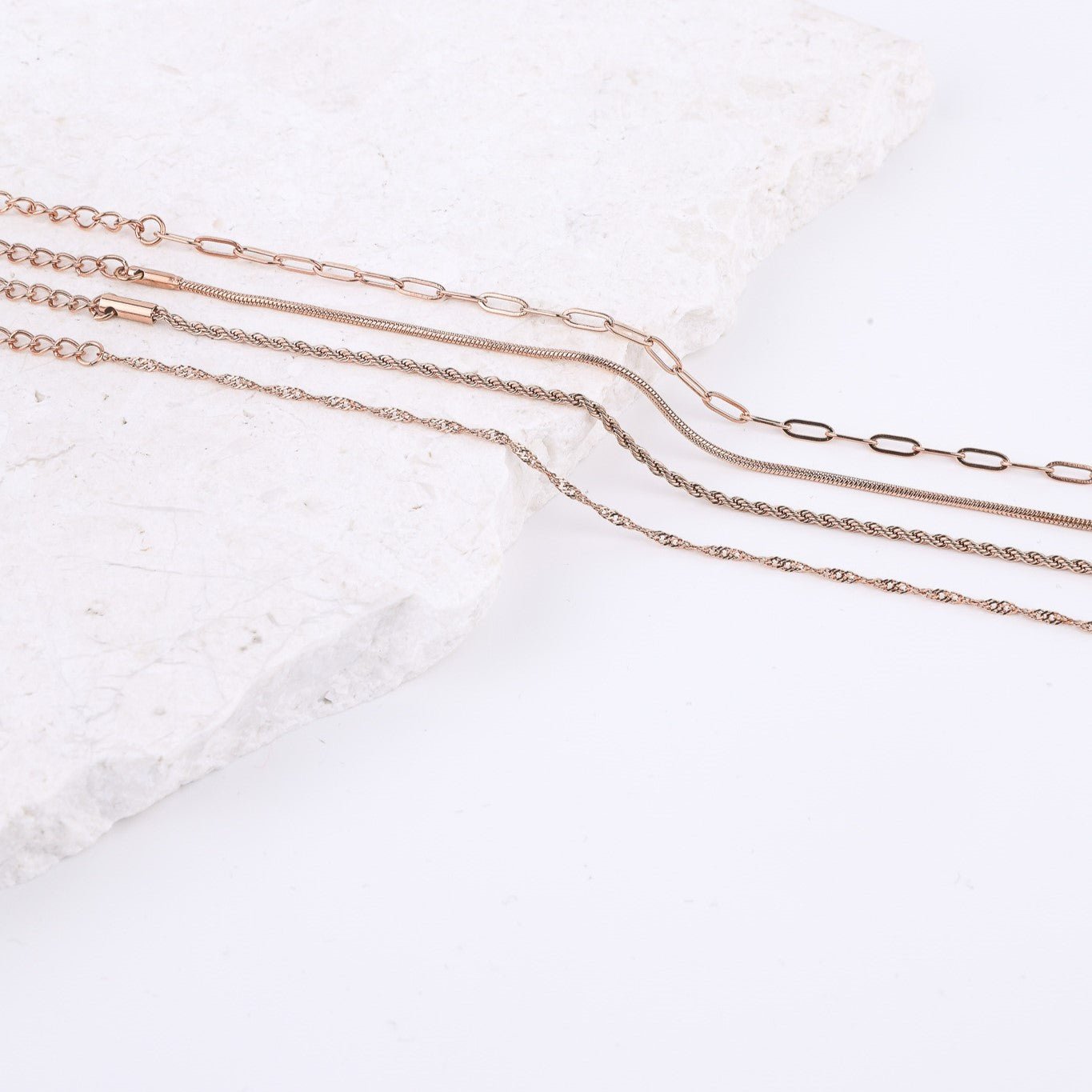 PAPERCLIP ACCENT CHAIN BRACELET - Inspiration Co.