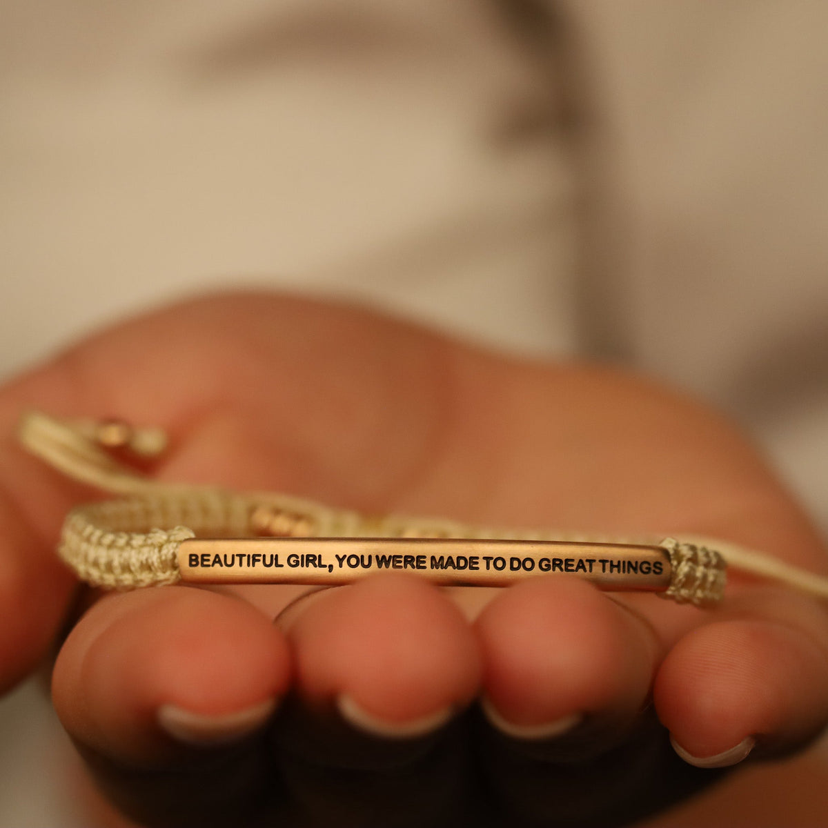 Engraved positive message braclet