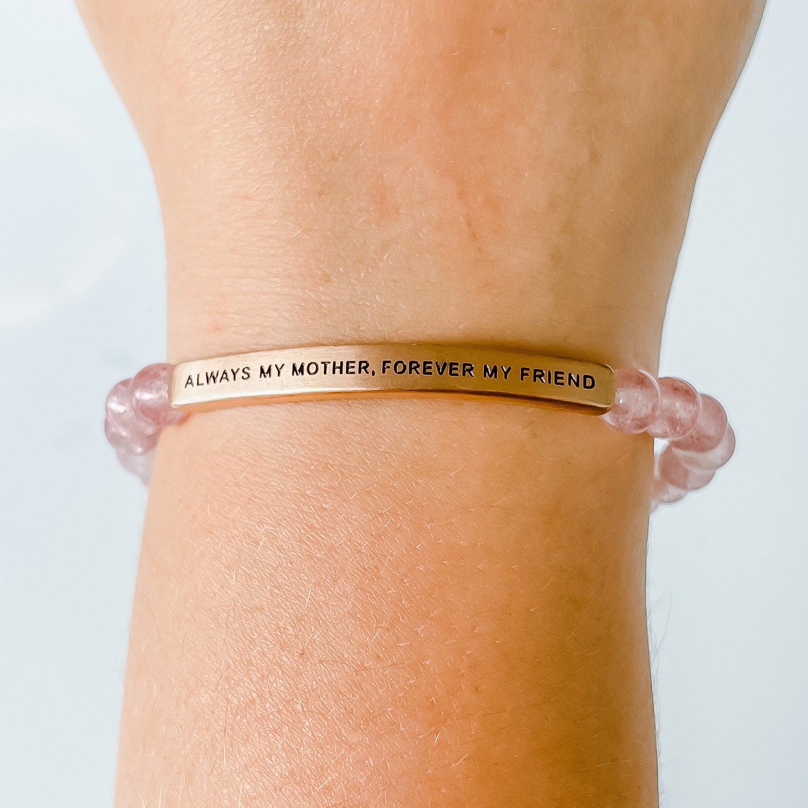 (Pink Quartz).