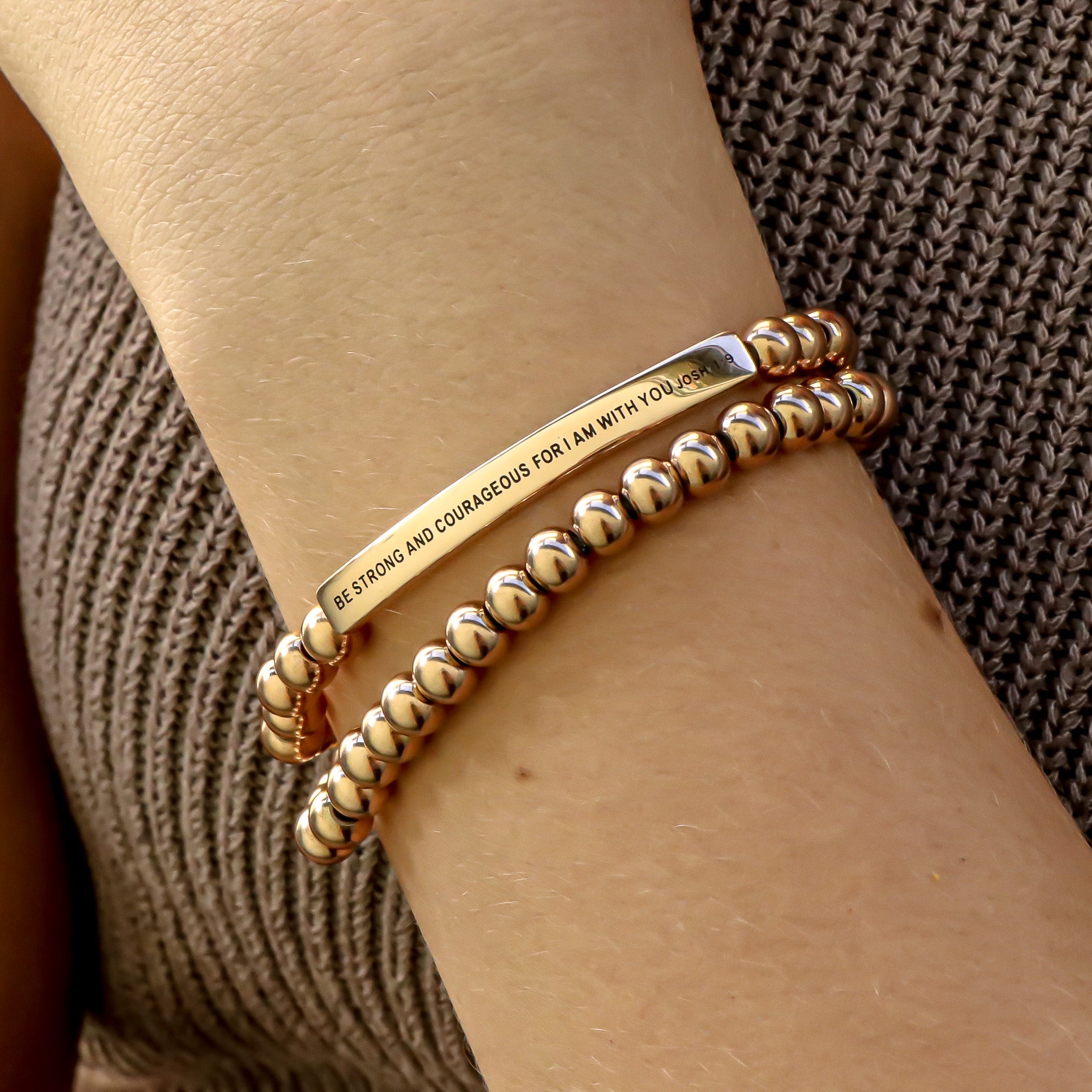 (Rose Gold)