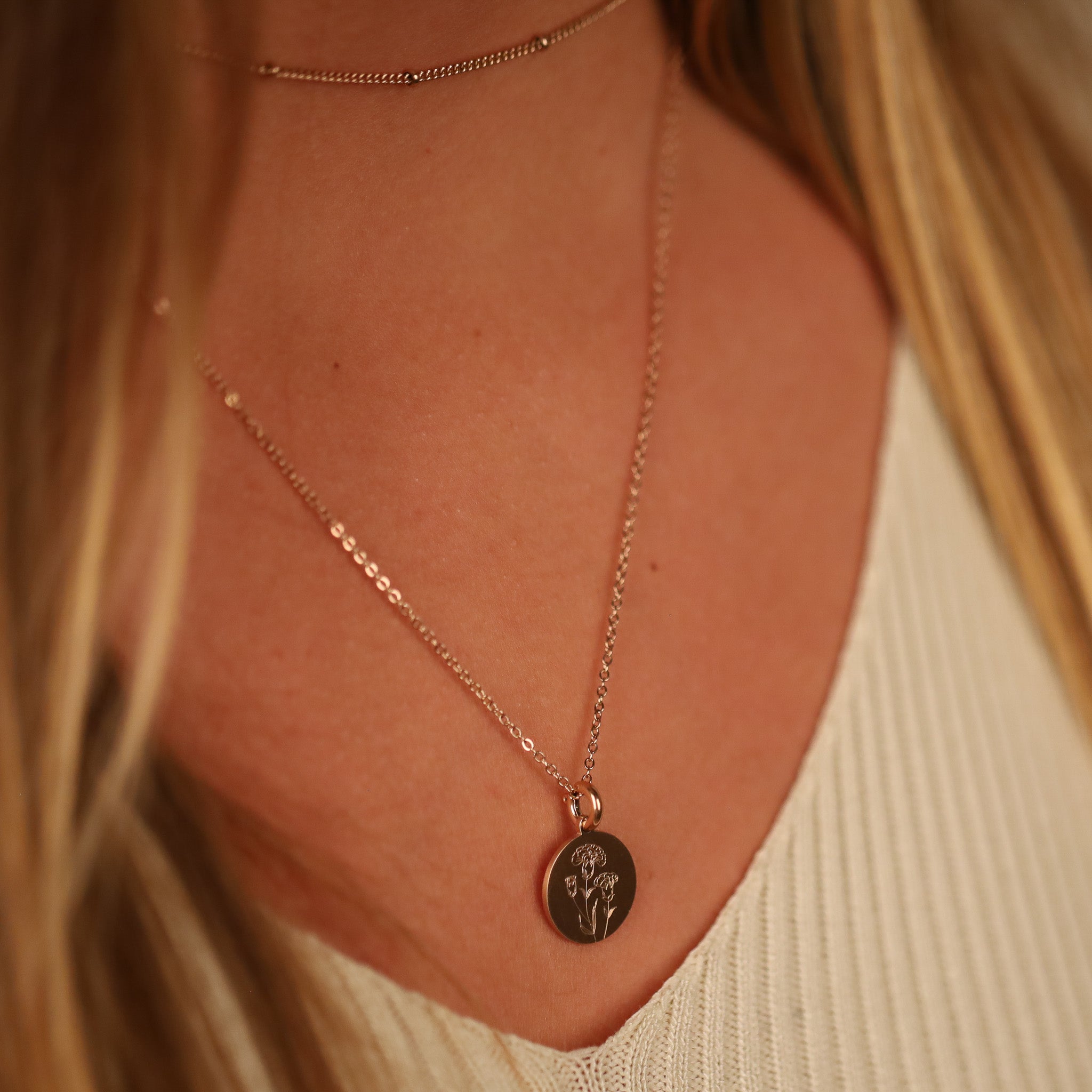 CARNATION BIRTH-FLOWER PENDANT - Inspiration Co.