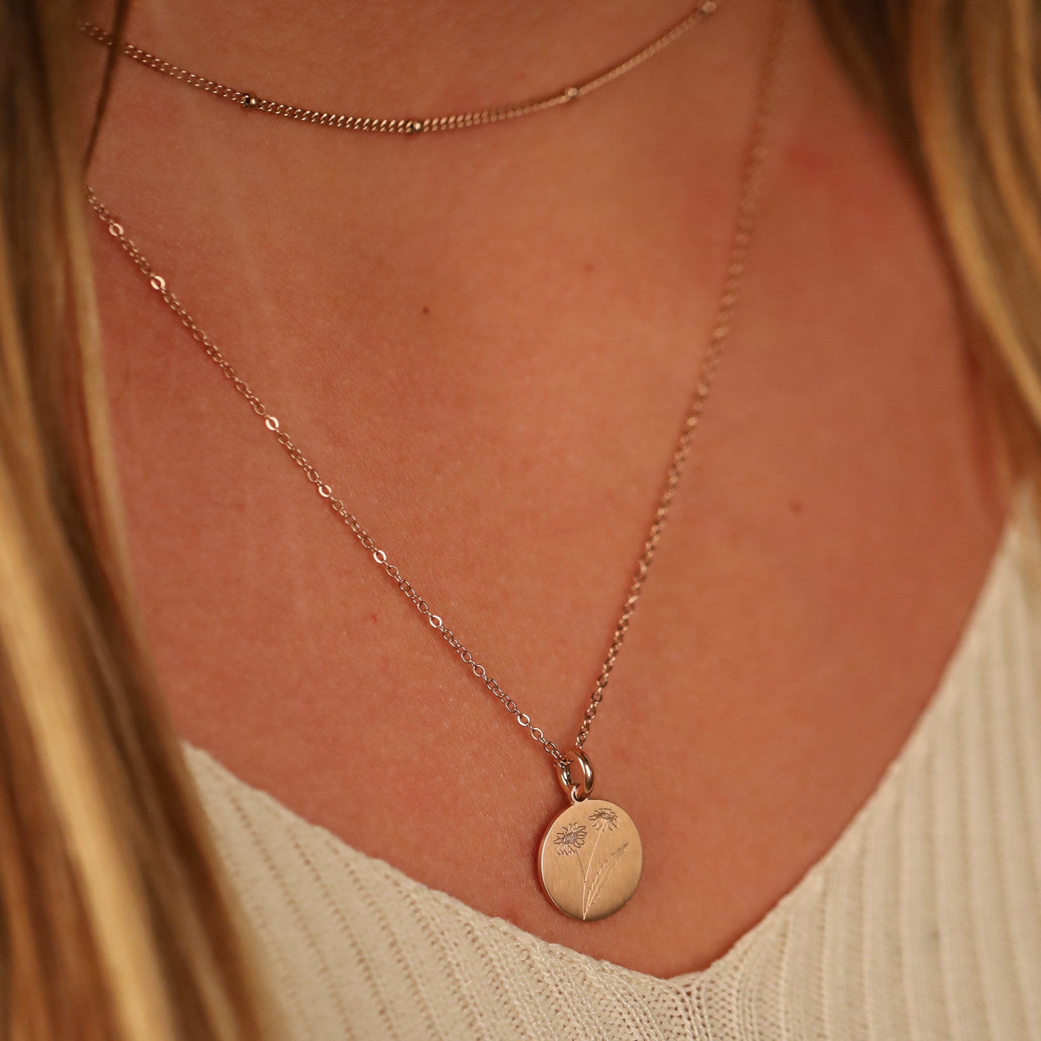 DAISY BIRTH-FLOWER PENDANT - Inspiration Co.