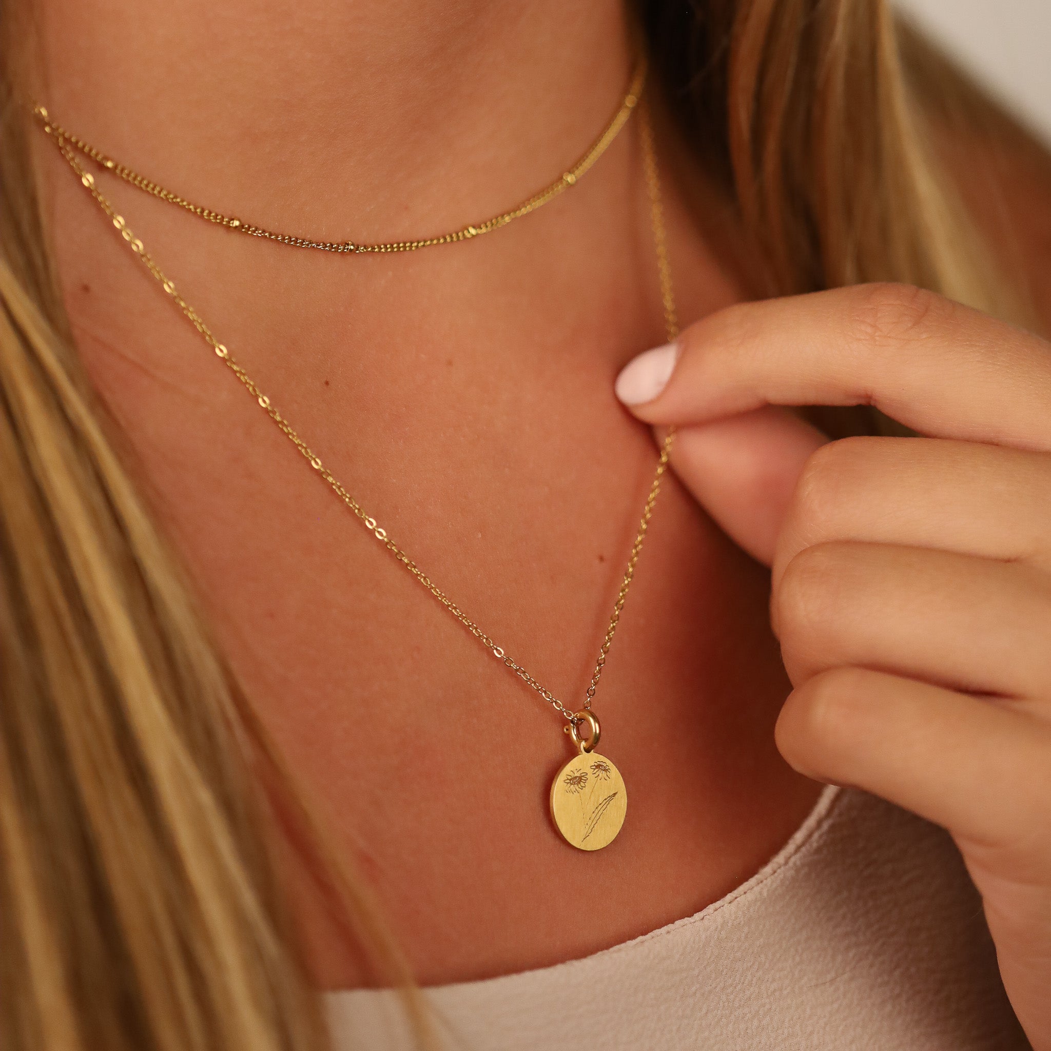 DAISY BIRTH-FLOWER PENDANT - Inspiration Co.