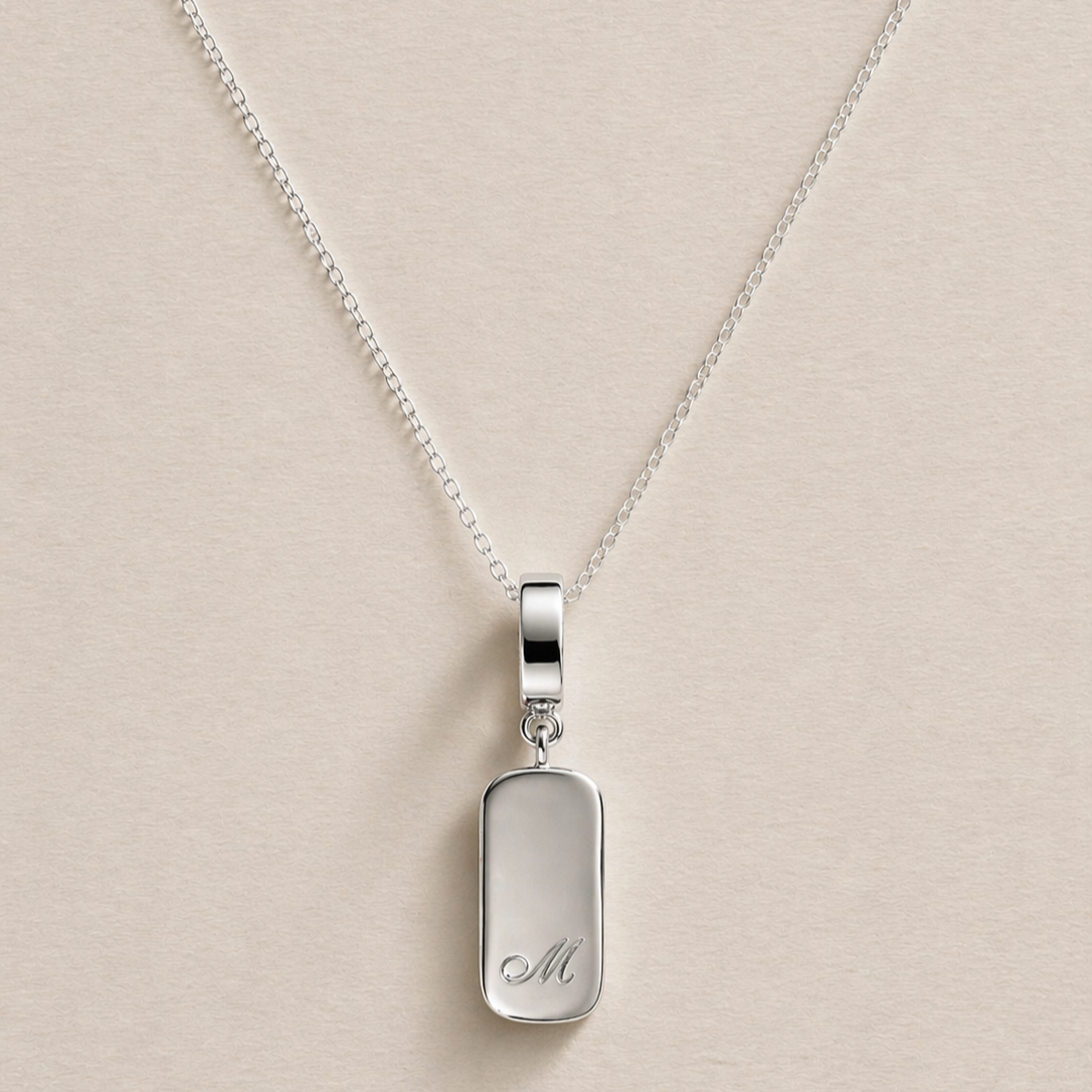MAMA INITIAL NECKLACE -SILVER