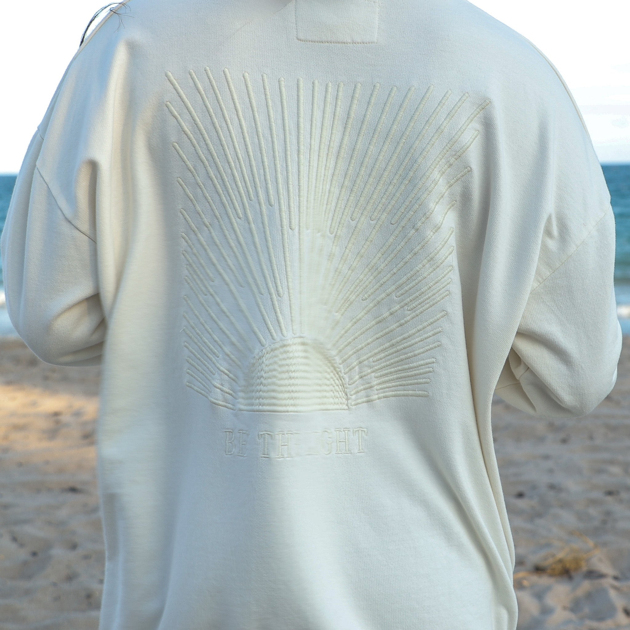 BE THE LIGHT - CREWNECK