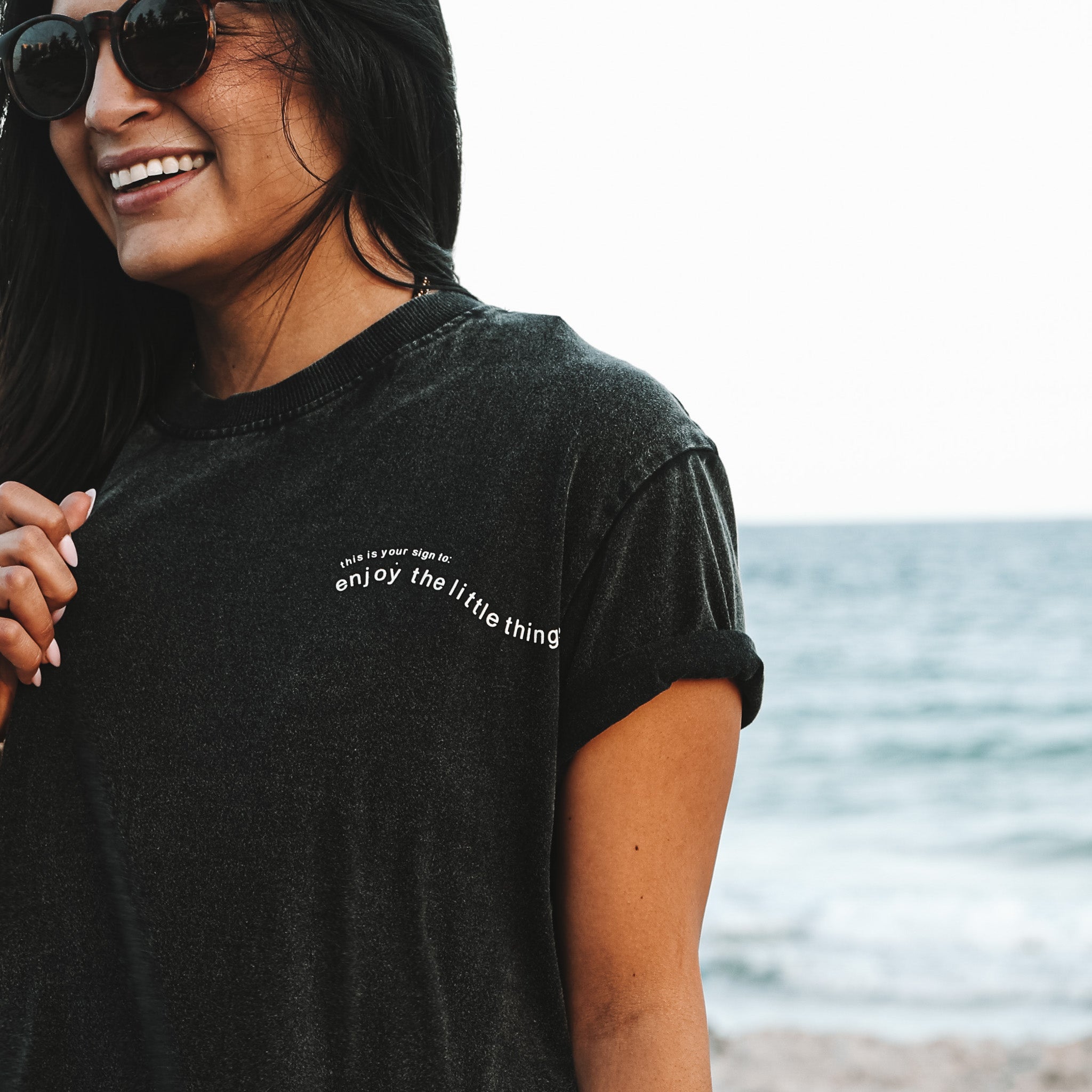 ENJOY THE LITTLE THINGS - TEE