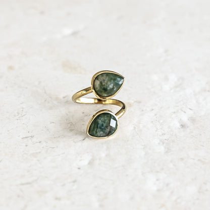 Emerald Teardrop Ring