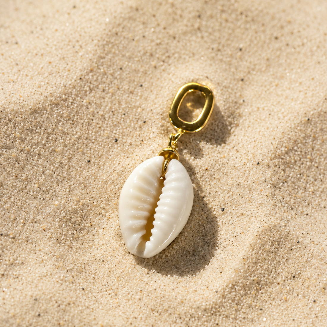 COASTAL CHARM - COWRIE SHELL
