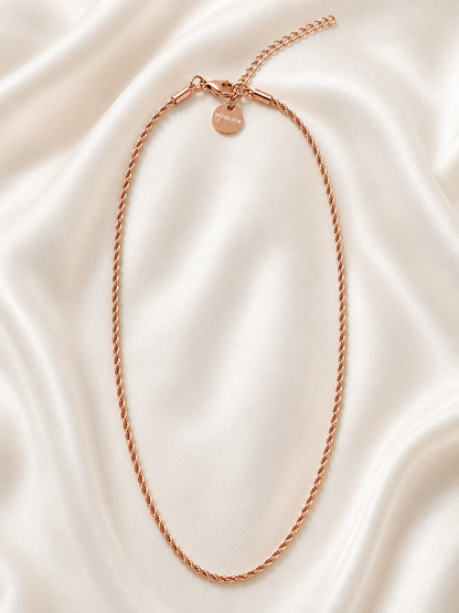 TWISTED CHAIN NECKLACE