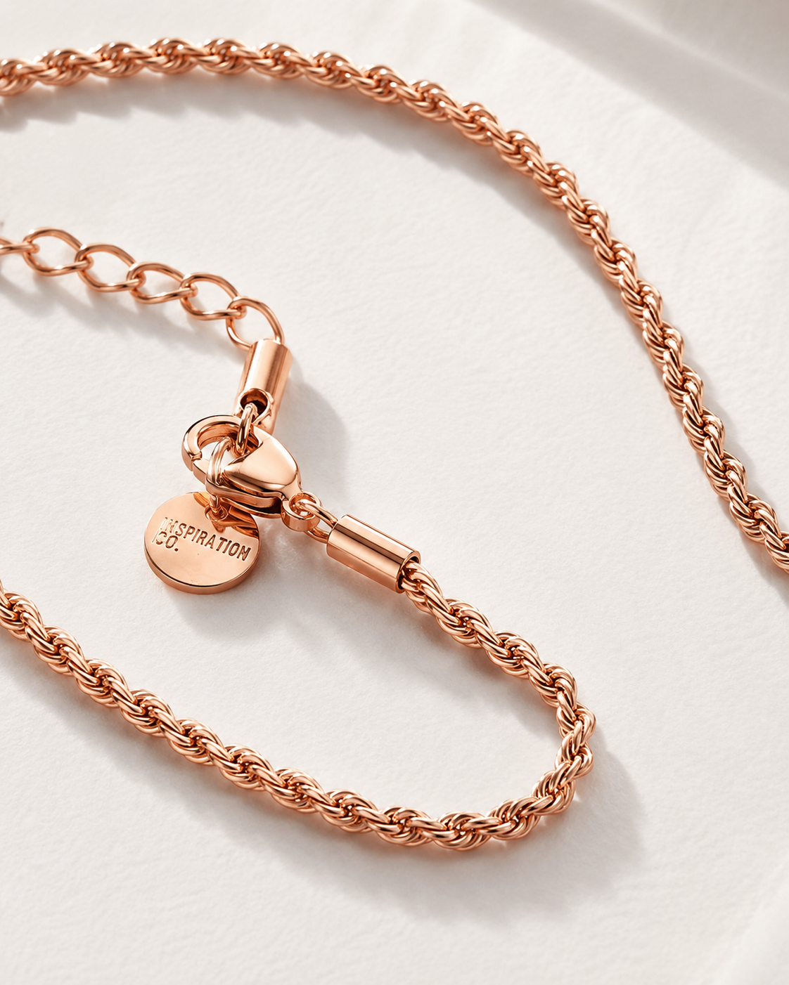 TWISTED CHAIN NECKLACE