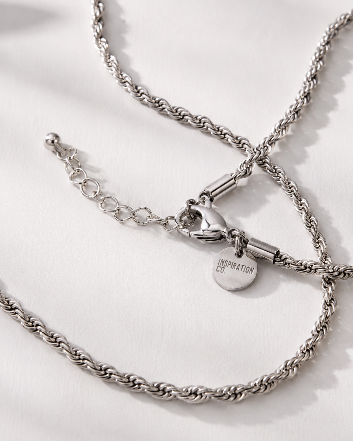 TWISTED CHAIN NECKLACE