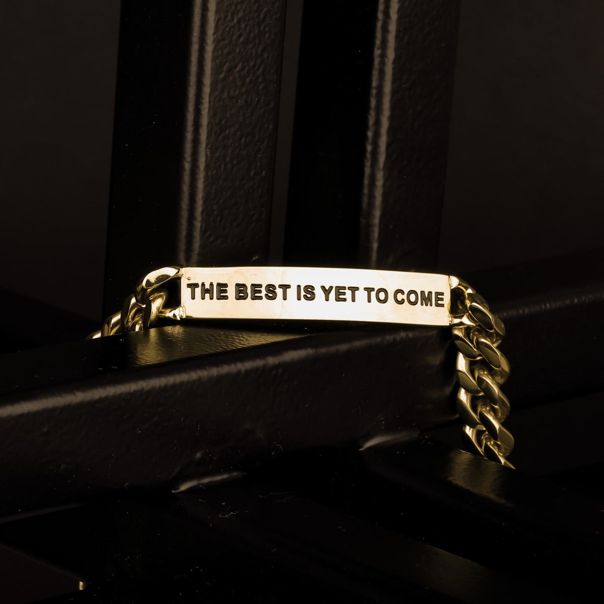 GOLD ENGRAVED CUBAN LINK