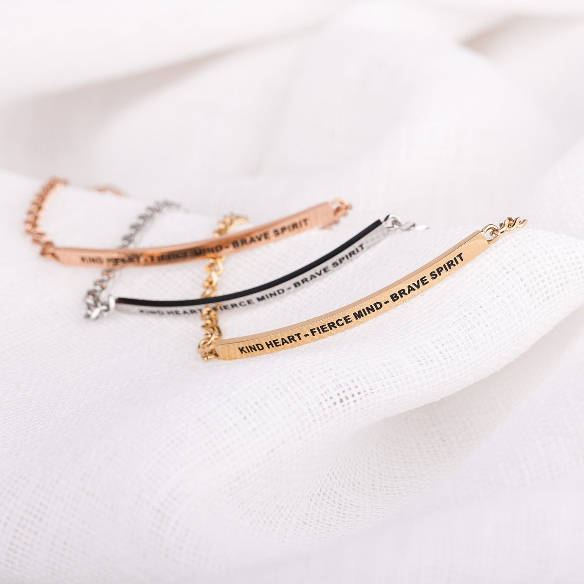 ENGRAVED DAINTY CHAIN BRACELETS