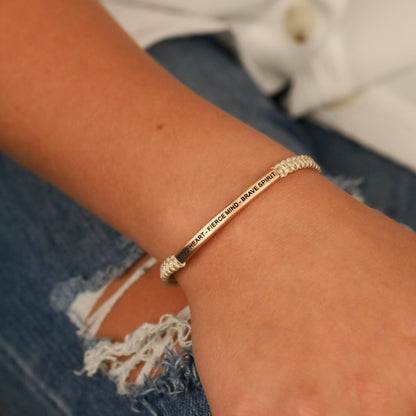 Empowerment rope bracelet with inspirational message for confidence and courage