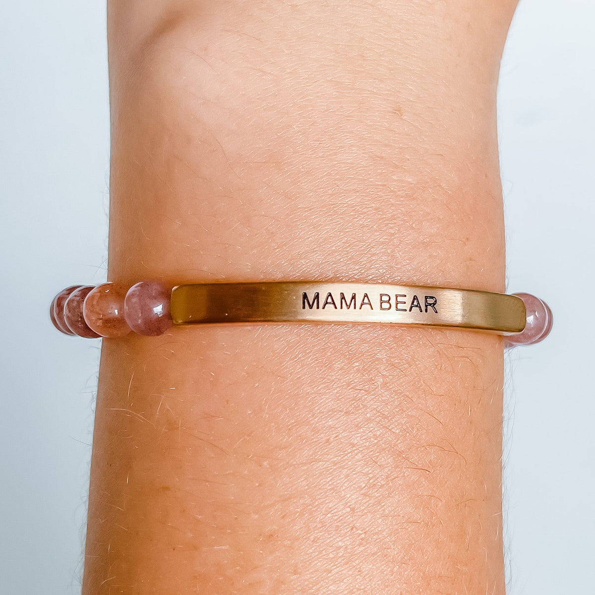 ENGRAVED PINK BEADED BRACELET FOR MOMS