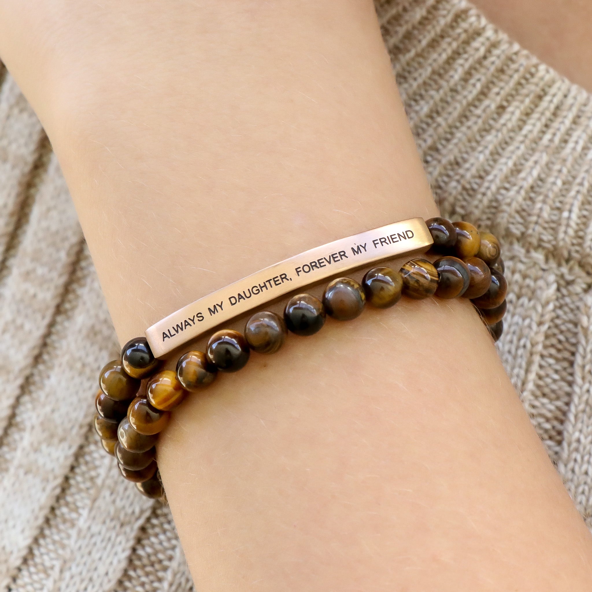 (Tiger Eye)