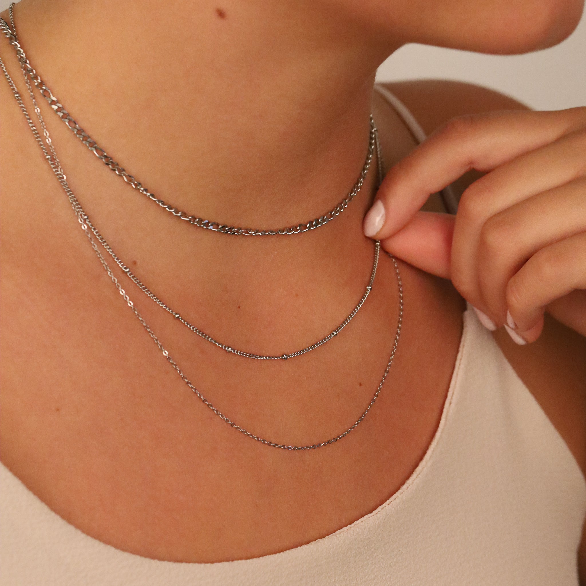 STUDDED CHAIN NECKLACE - Inspiration Co.