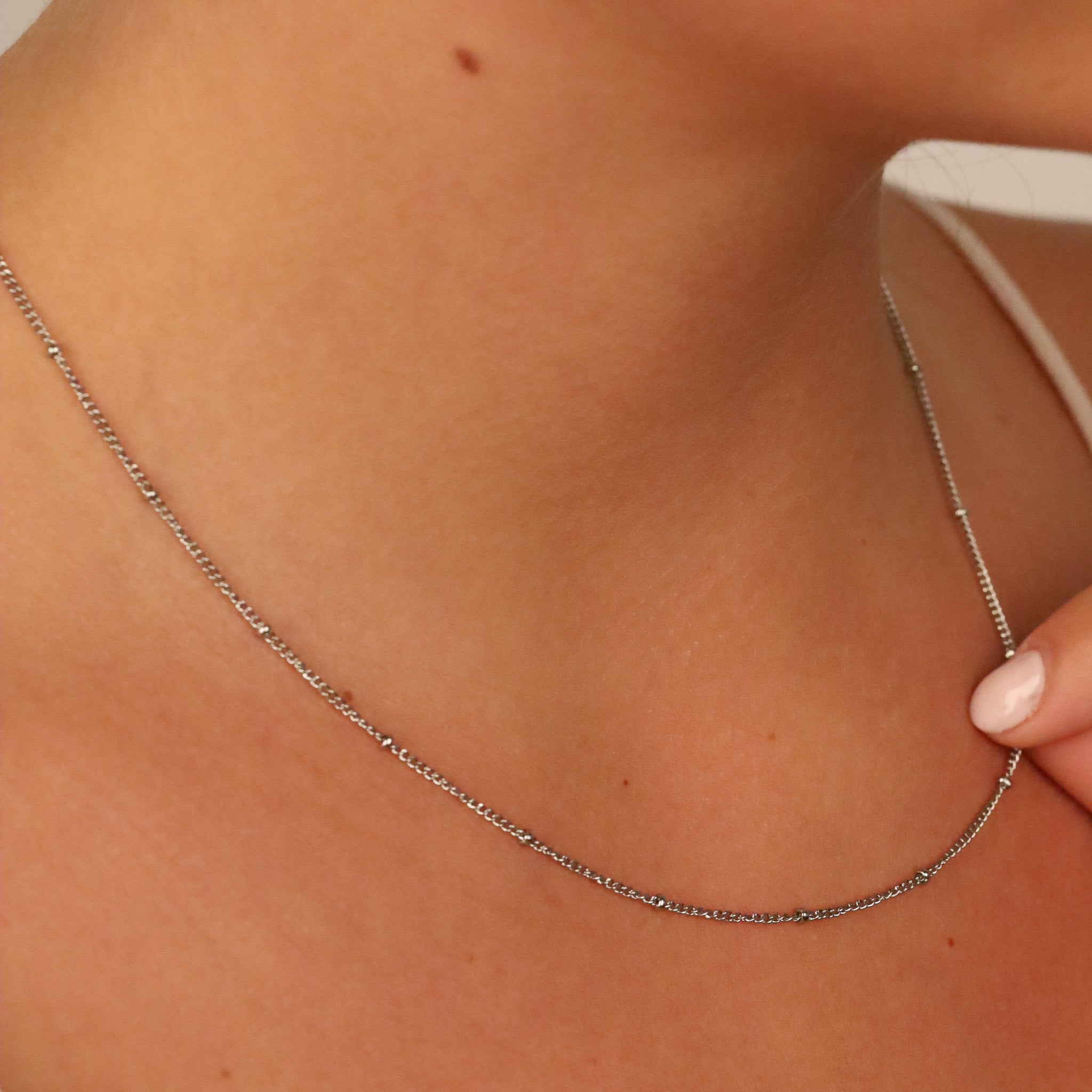 STUDDED CHAIN NECKLACE - Inspiration Co.