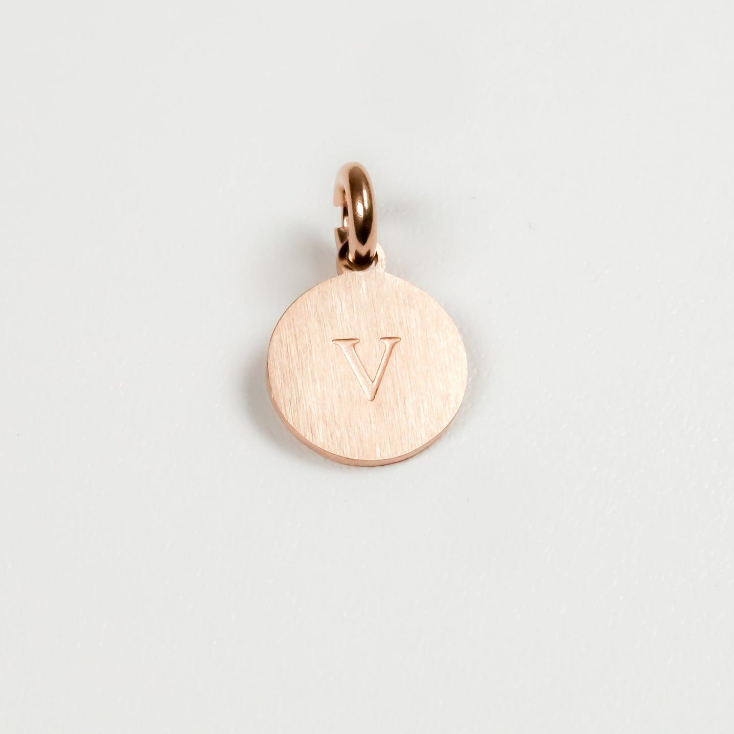 &quot;V&quot; PENDANT - Inspiration Co.